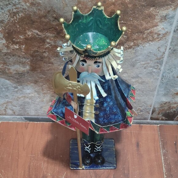 St Nicholas Square Christmas King Metal Nutcracker Figurine - Picture 3 of 10